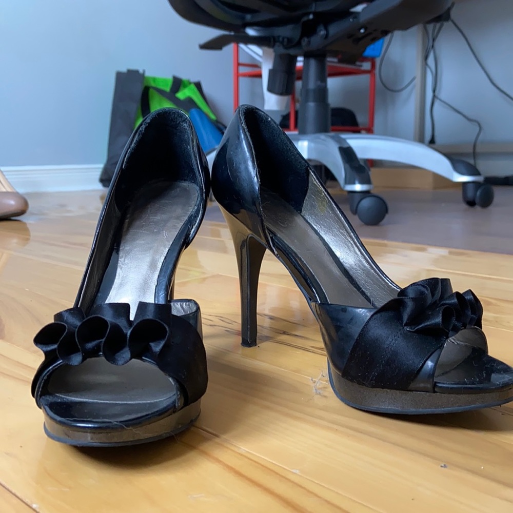 Carlos Santana Heels